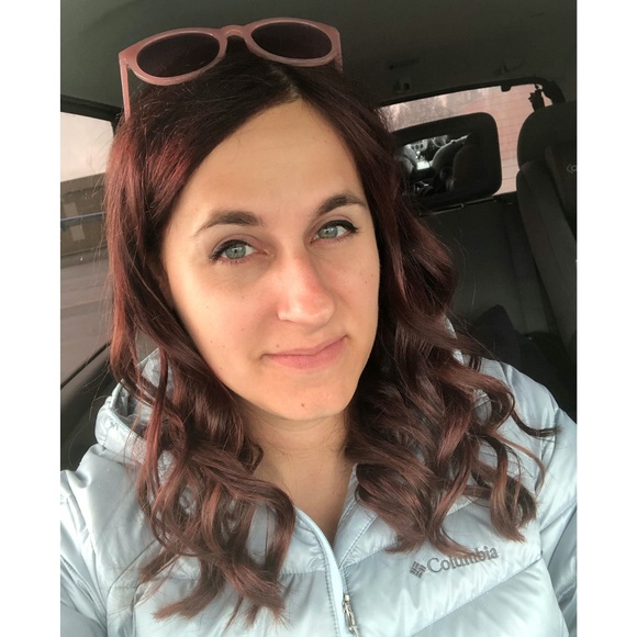 Meet your Posher, Jessica - Picture 1 of 1